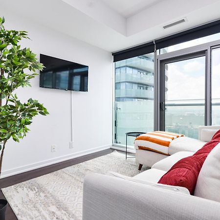 Downtown Toronto Condo Near Cn Tower, Scotiabank Arena, Rogers Centre, Union Station Esterno foto