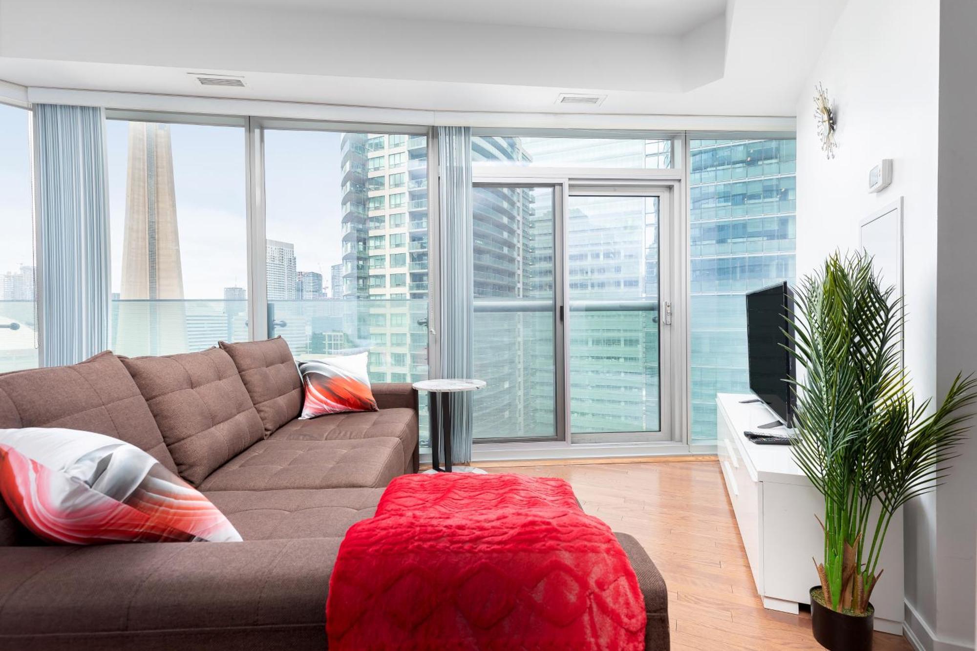Downtown Toronto Condo Near Cn Tower, Scotiabank Arena, Rogers Centre, Union Station Esterno foto